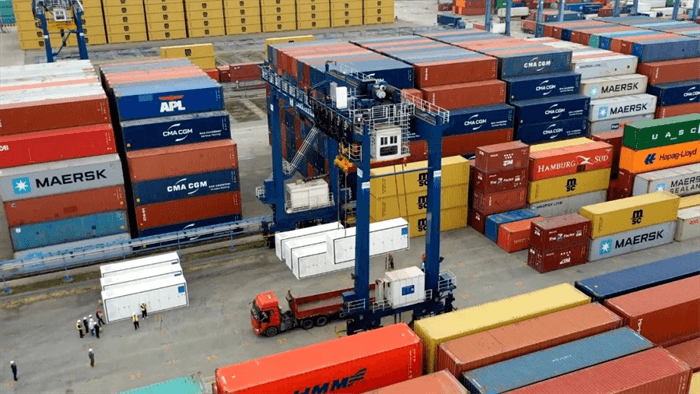 斩获“柜”冠丨天合储能新一代万次循环液冷系统荣膺“储能卓越产品奖TOP10”